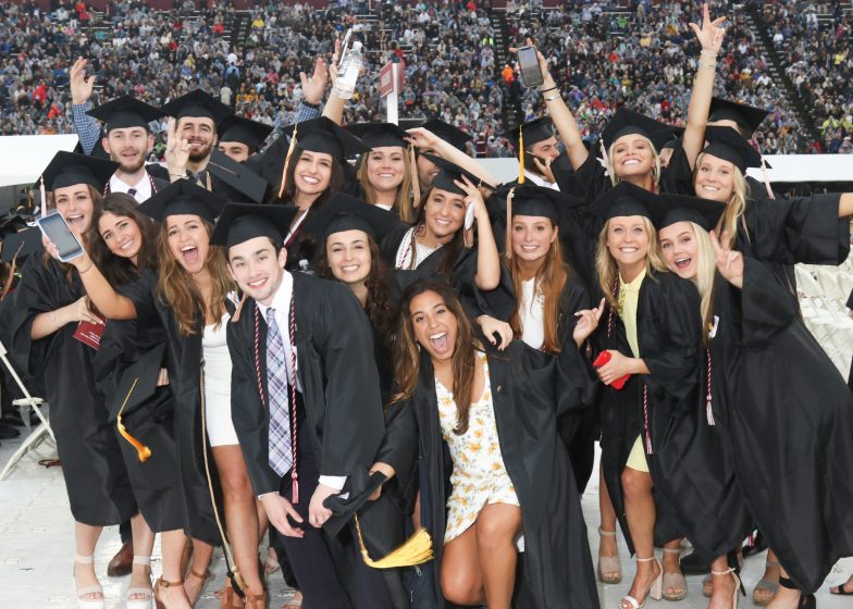 grad ceremony group photos
